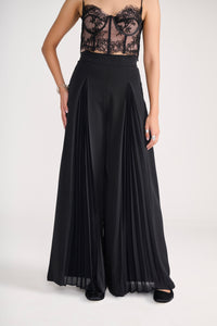Black Pants With Center Pleating Detail