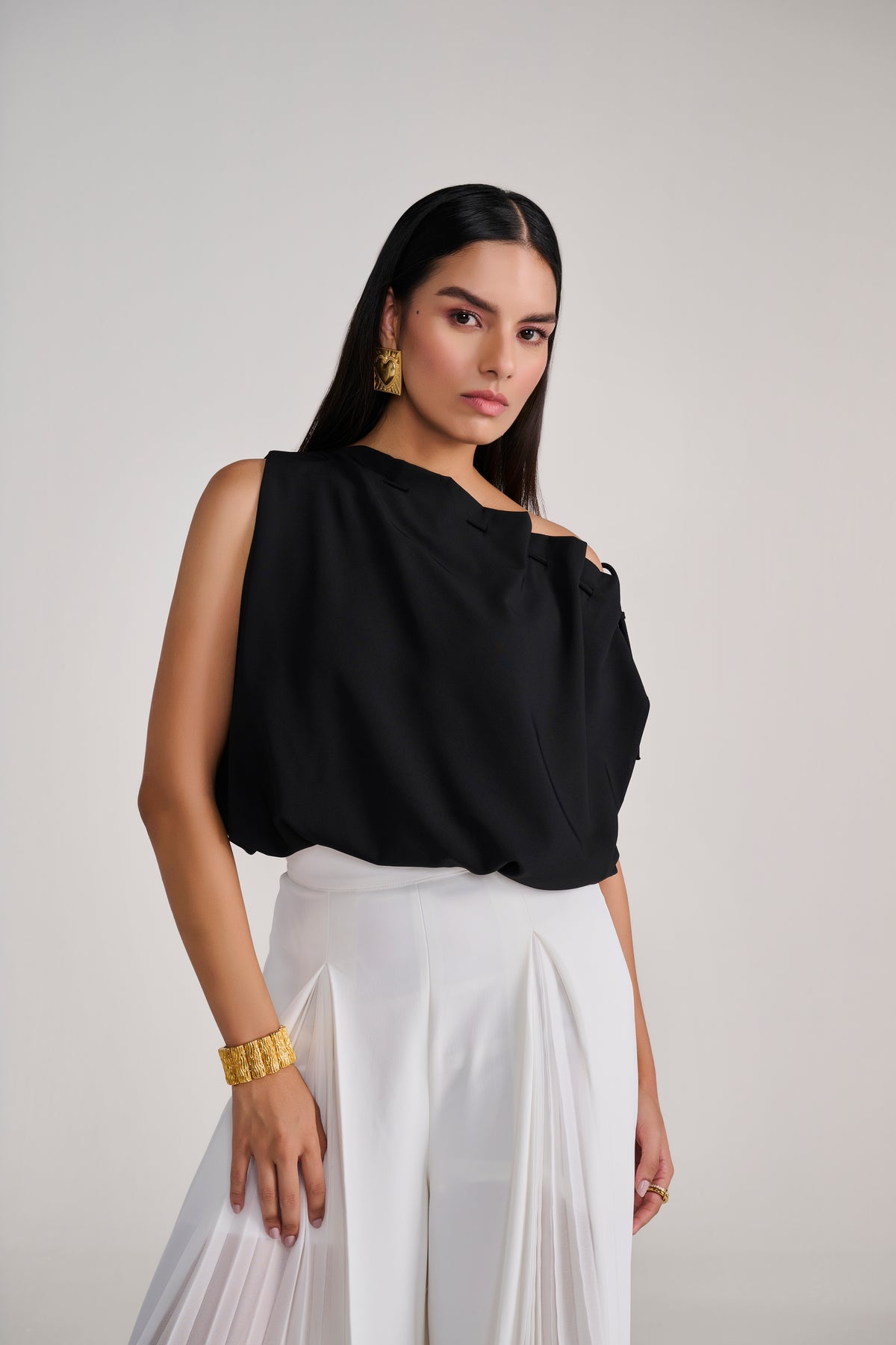 Black Sleeveless Balloon Top With Tie-Up Detail At Neck