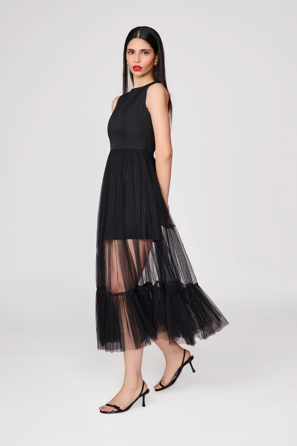 Black Sleeveless Dress With Tailored Top & Tulle Bottom