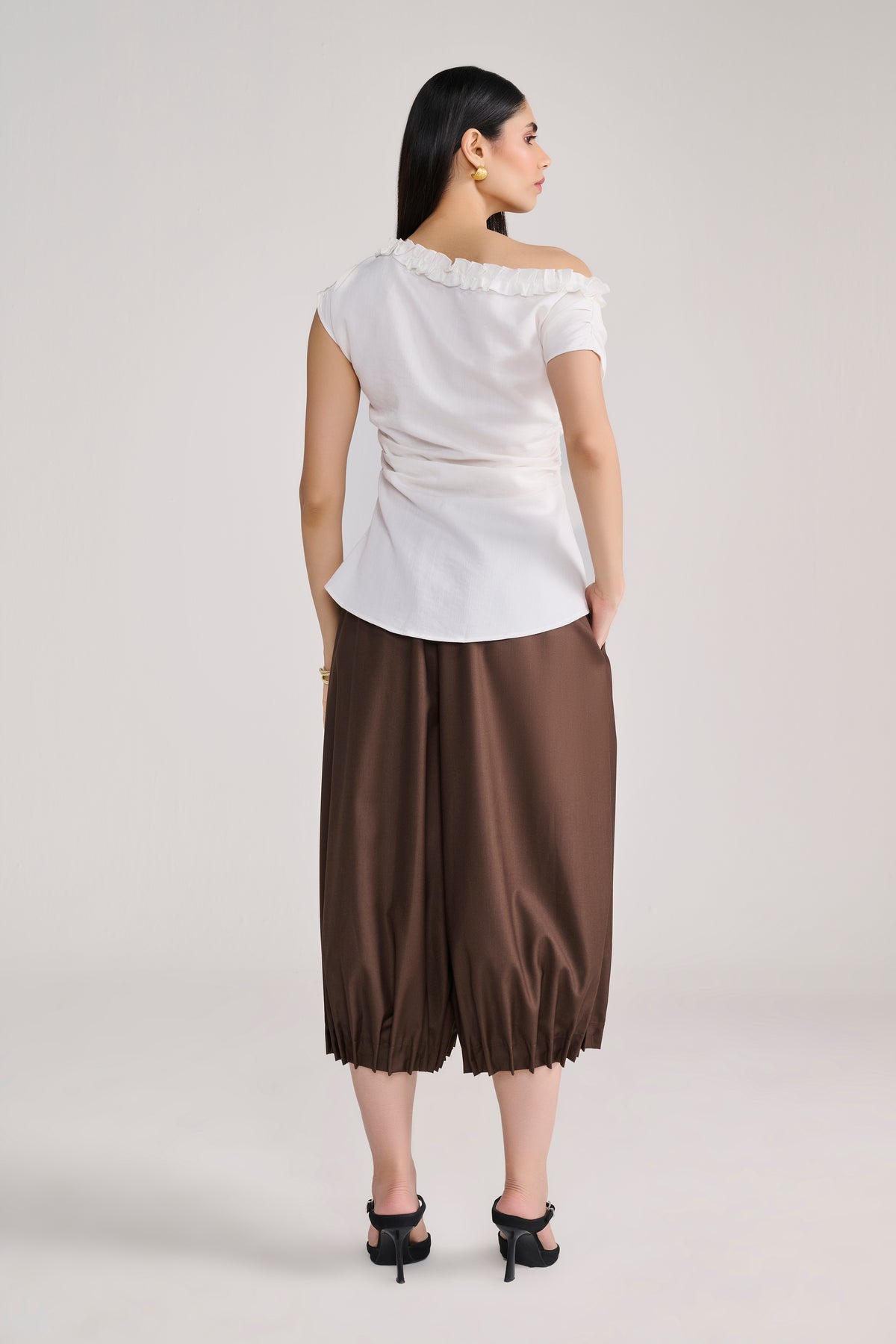 Brown Cropped Pants with Pintuck Hemline (Relaxed fIt)