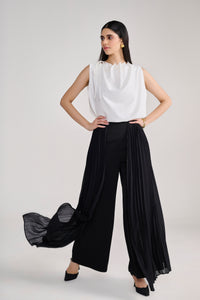 Black pants with side crepe pleated layer
